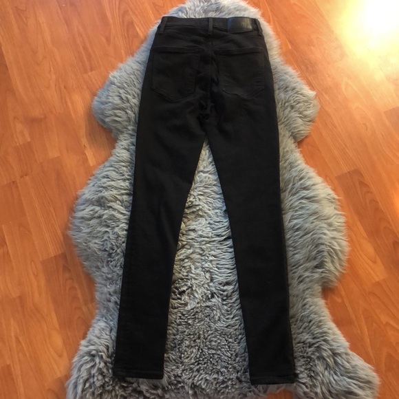 Denim Forum "The Lola High Rise Skinny" - Picture 12 of 13